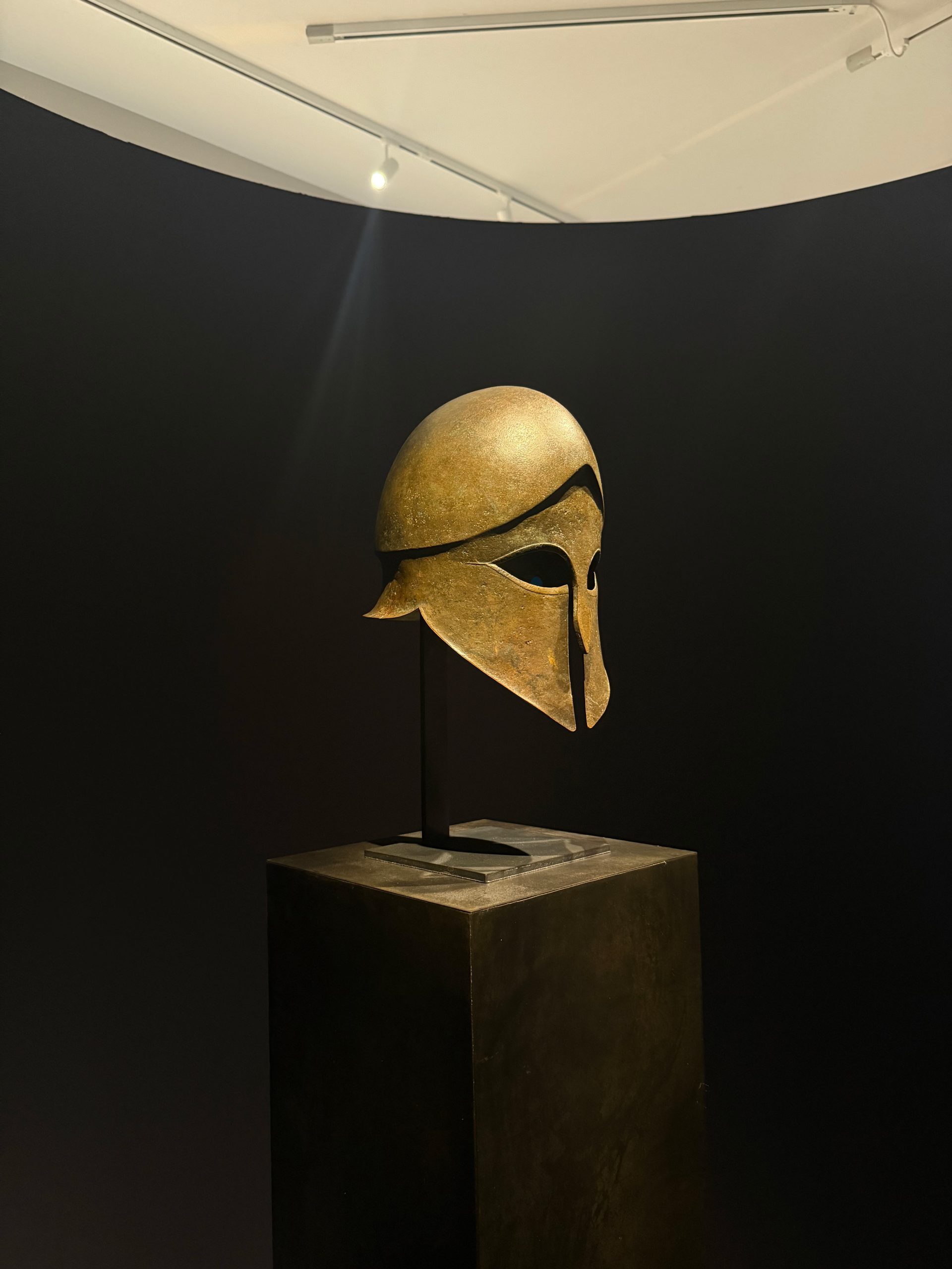 1762761620_Sambon_Warneck____Korint_Kask__